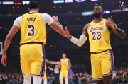 拉塞尔三分11中7，湖人击退公牛  